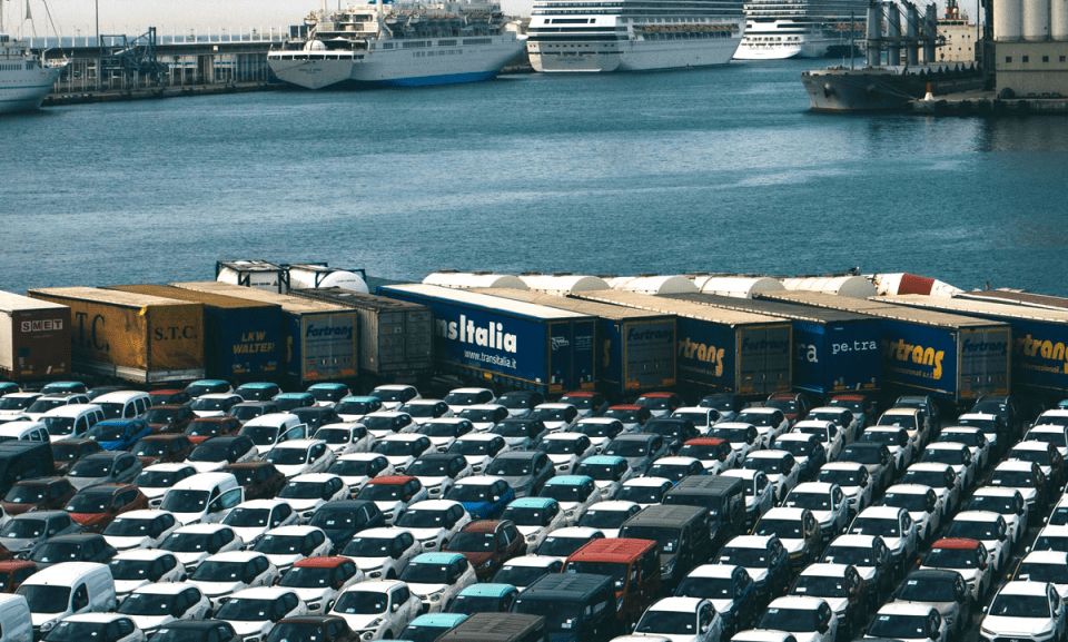 Ship a Car from UAE